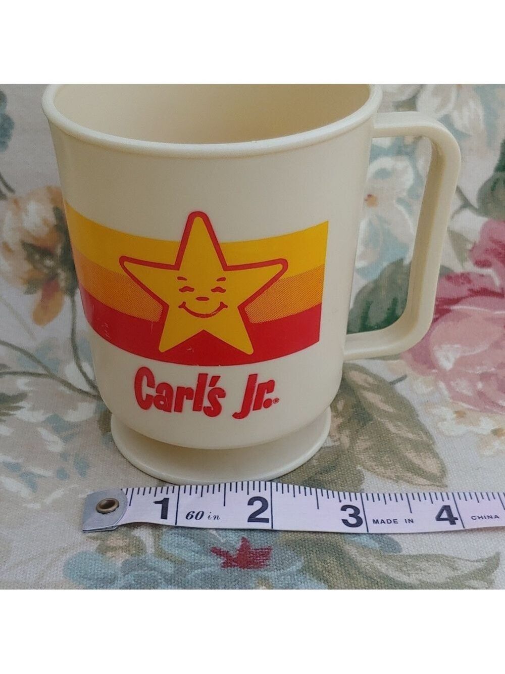 Carl's Jr Vintage Collectible Plastic Drinking Cup with Yellow Superstar Design - Picture 8 of 15